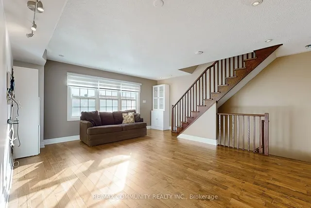 Additional image 12 of 3030 Lakeshore Blvd Unit 8