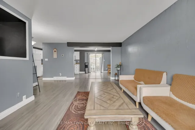 Additional image 6 of 648 Doon Village Rd Unit 10