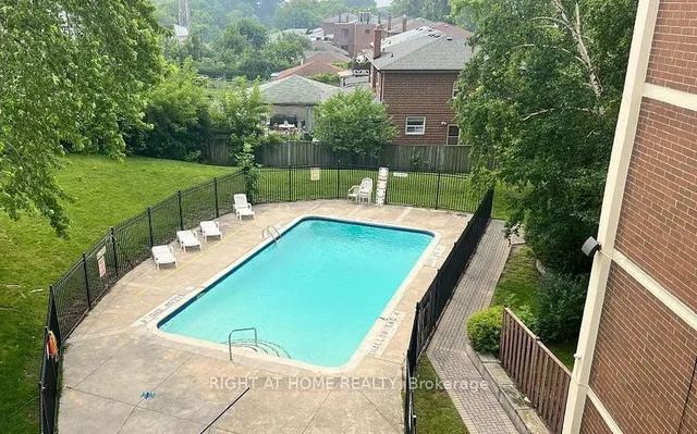 Additional image 15 of 541 Blackthorn Ave Unit 405