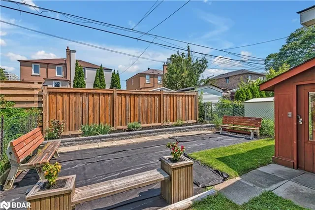 Additional image 19 of 55 Laurel Ave