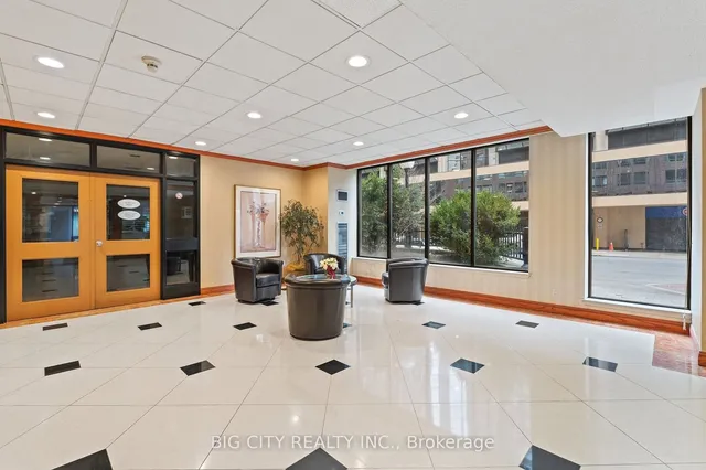 Additional image 23 of 633 Bay St Unit 721