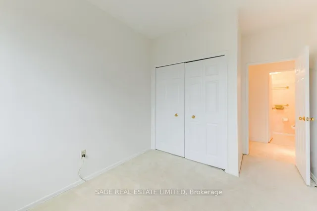 Additional image 26 of 86 Gloucester St Unit 805