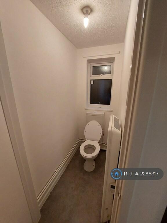 Additional image 3 of Hillside View, Yeovil, BA22