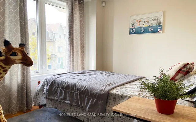 Additional image 7 of 46 Kawneer Terr