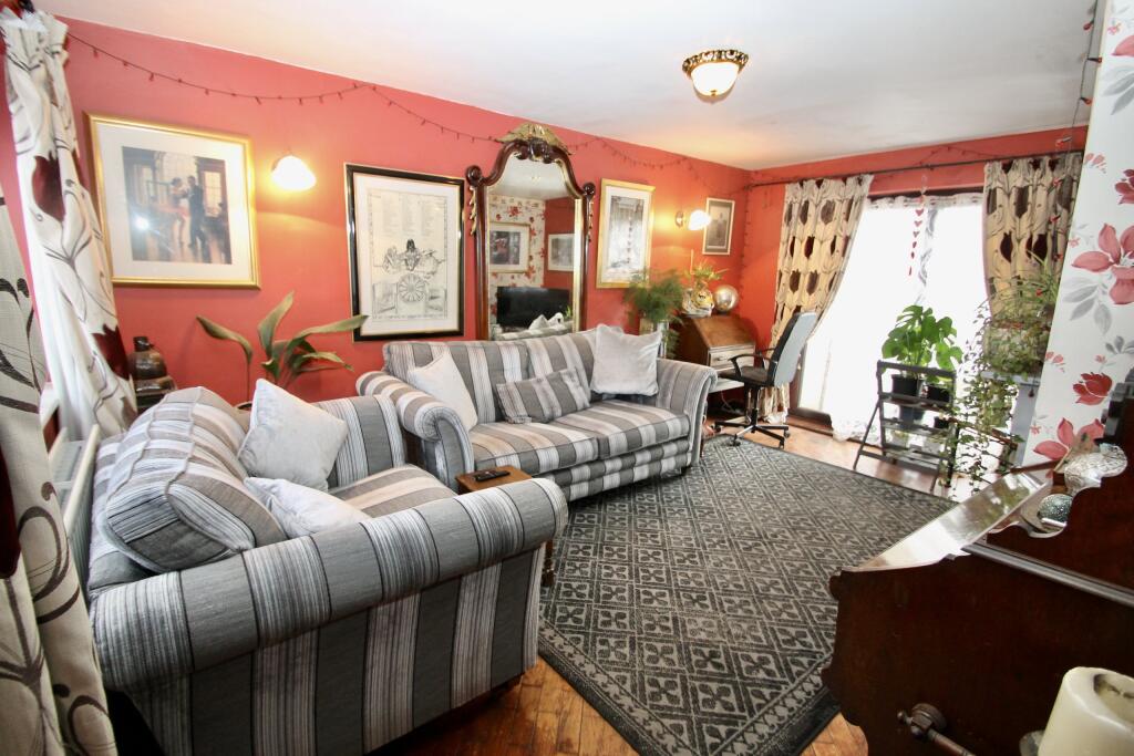 Additional image 3 of Wells