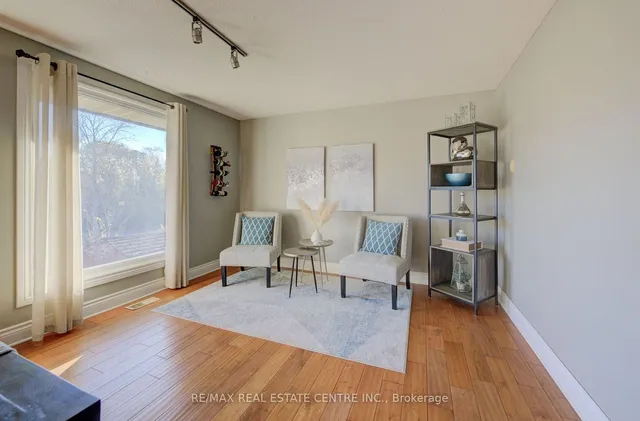 Additional image 13 of 47 Manor Dr