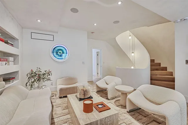 Additional image 14 of 63 Pears Ave