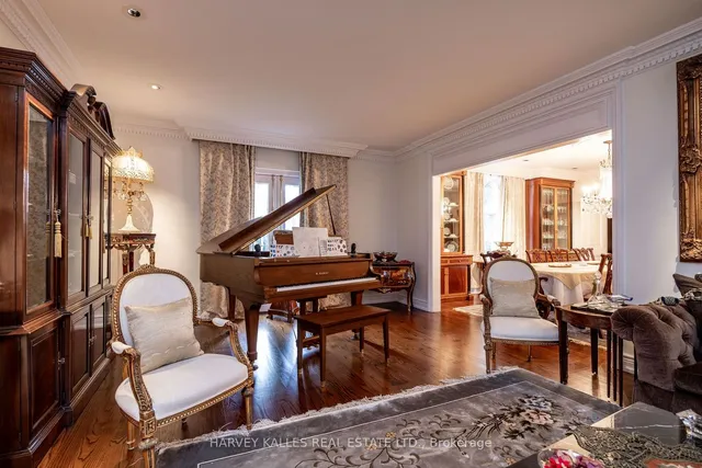 Additional image 7 of 6 Versailles Crt