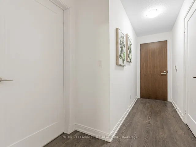 Additional image 12 of 255 Village Green Sq Unit 811