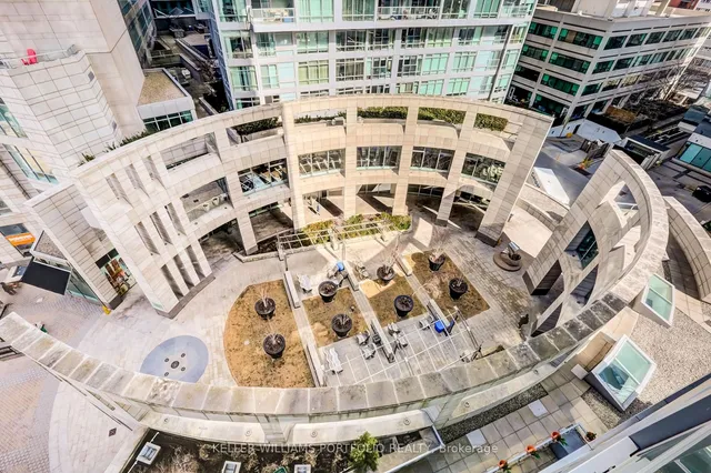 Additional image 14 of 2181 Yonge St Unit 709