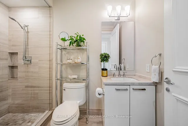 Additional image 37 of 311 Bay St Unit 4904