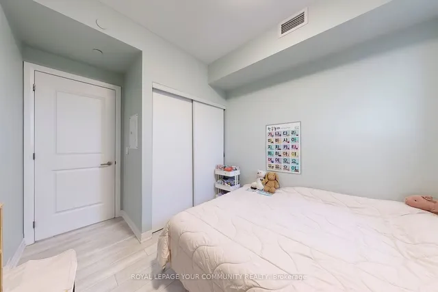 Additional image 16 of 1630 Queen St Unit 502