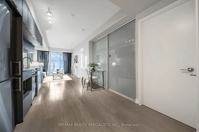 Additional image 9 of 181 Dundas St Unit 4909