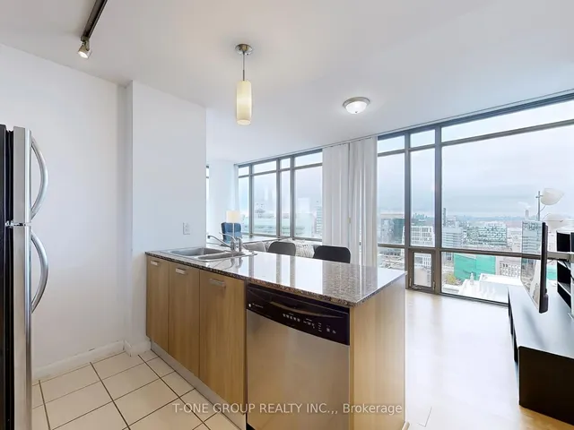 Additional image 12 of 38 Grenville St Unit 2503