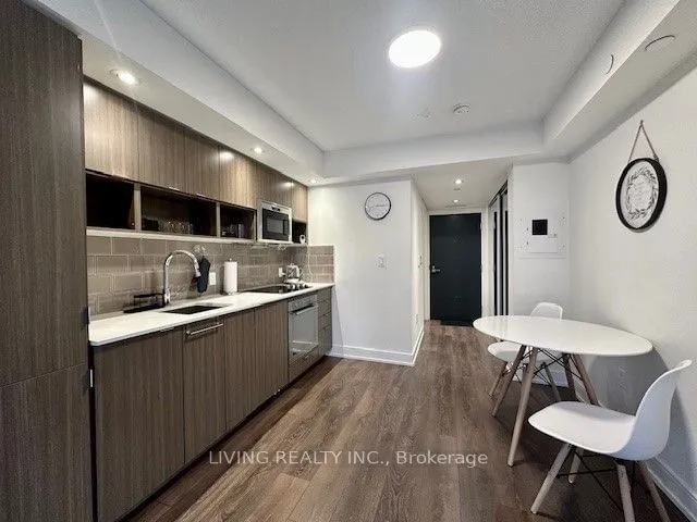 Additional image 6 of 89 McGill St Unit 803