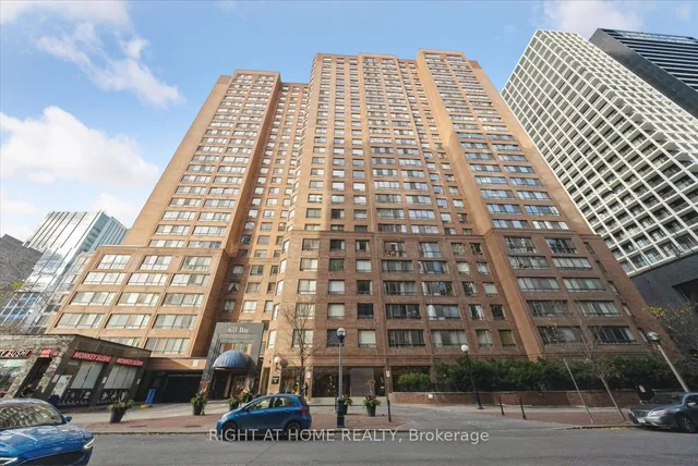 Additional image 2 of 633 Bay St Unit 1407
