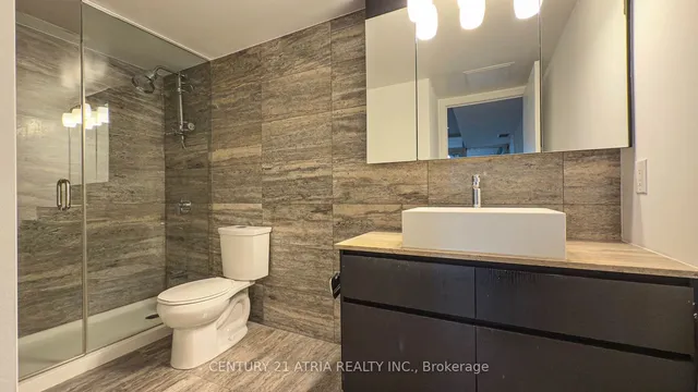 Additional image 22 of 10 Capreol Crt Unit 922