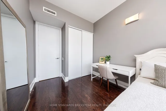 Additional image 26 of 33 Charles St Unit 4404