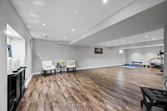 Additional image 31 of 18 Esposito Crt