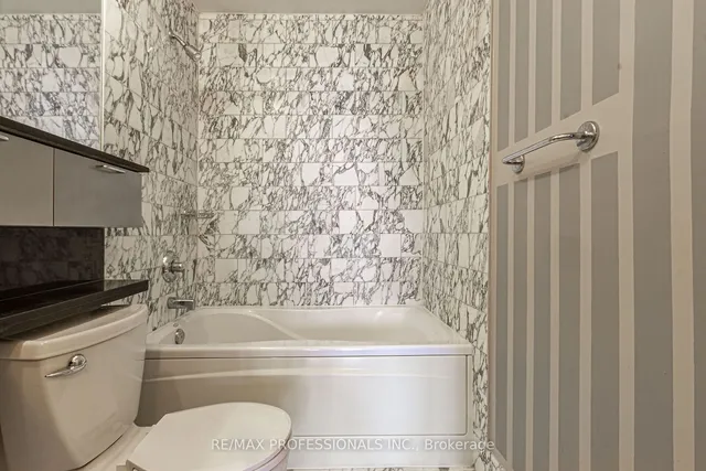 Additional image 10 of 70 Alexander St Unit 1007