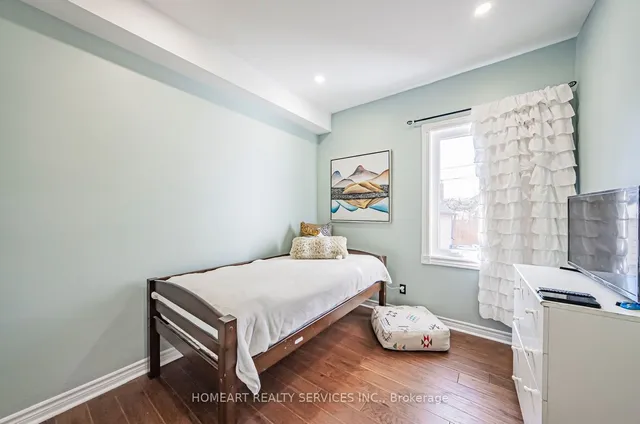 Additional image 14 of 56 Parker Ave