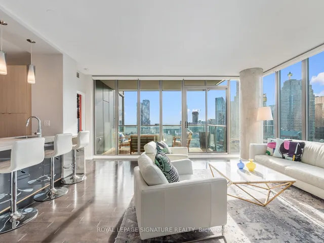 Additional image 14 of 33 Lombard St Unit 3401