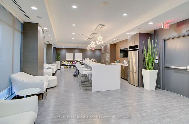 Additional image 36 of 17 Kenaston Gdns Unit 805