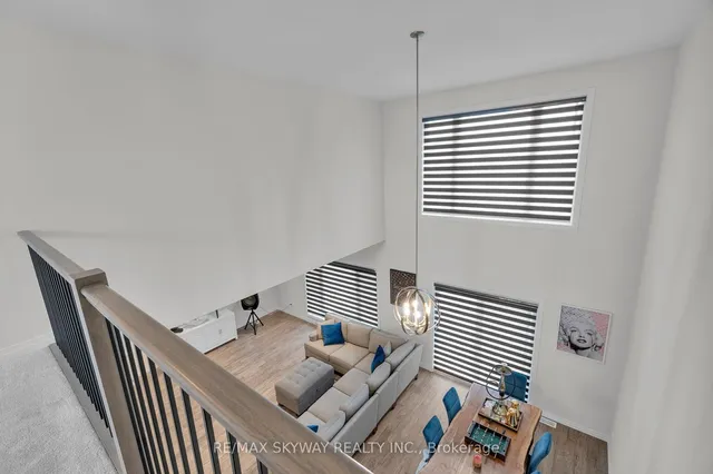 Additional image 33 of 972 Stonecliffe Walk Unit 18