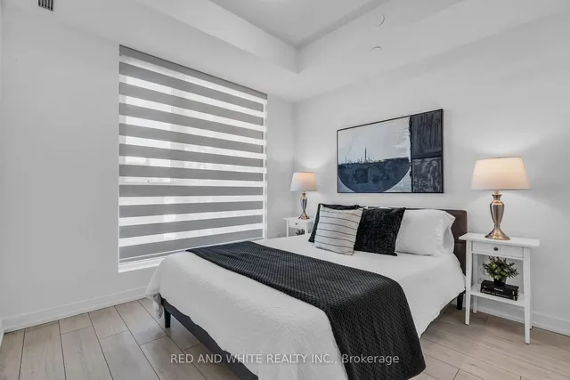 Additional image 19 of 55 Duke St Unit 901