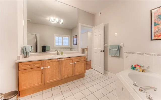 Additional image 25 of 89 Hearthwood Cres