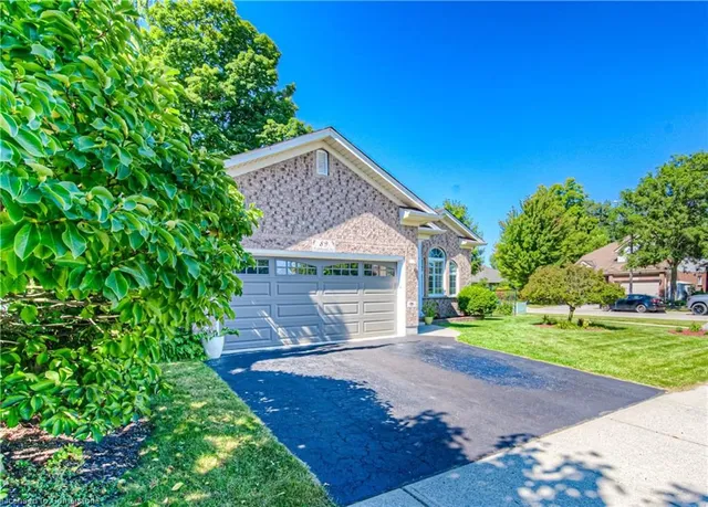 Additional image 48 of 89 Hearthwood Cres