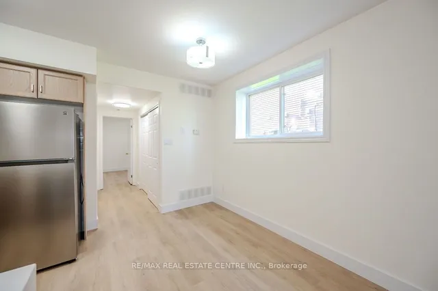 Additional image 17 of 50 Howe Dr Unit 3D