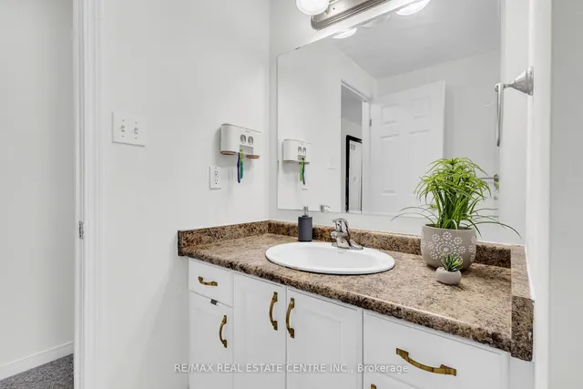 Additional image 6 of 50 Howe Dr Unit 17B