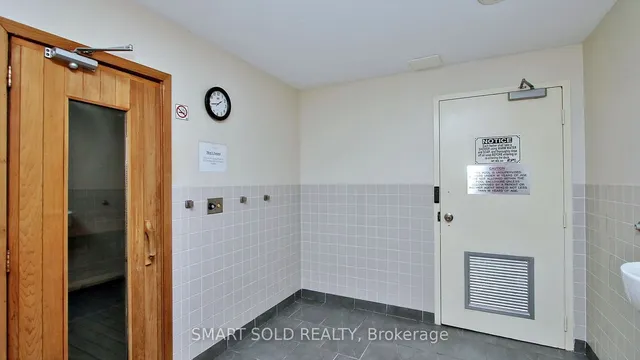 Additional image 27 of 38 Lee Centre Dr Unit 2307