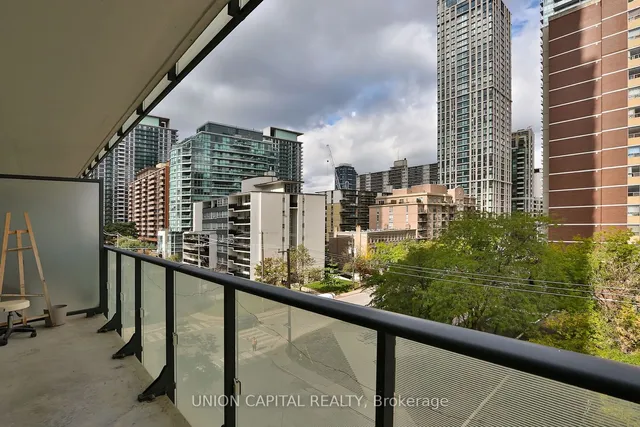 Additional image 23 of 185 Roehampton Ave Unit 406