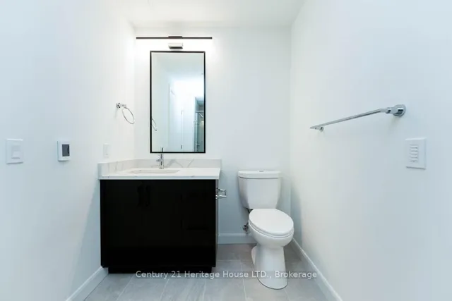 Additional image 14 of 741 King St Unit 301