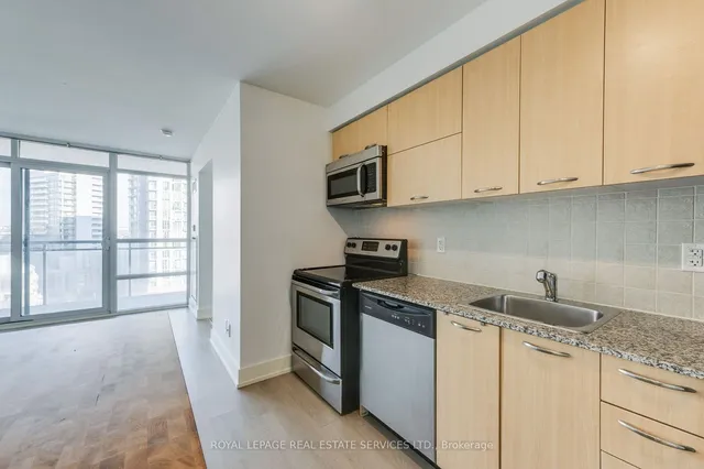Additional image 8 of 38 Joe Shuster Way Unit 1223
