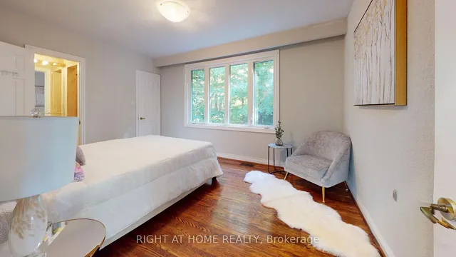 Additional image 15 of 23 Christine Cres