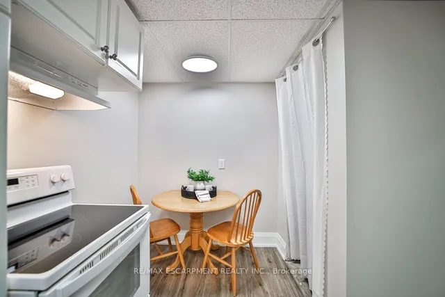 Additional image 29 of 31 Nuffield Dr