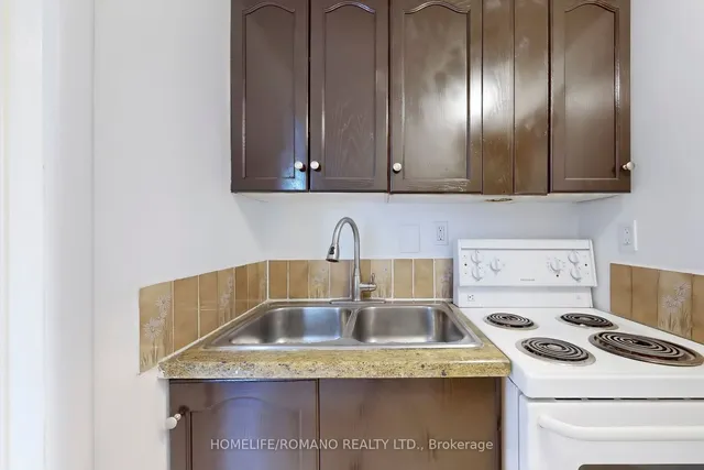 Additional image 27 of 66 Mahoney Ave