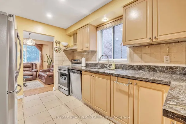 Additional image 7 of 111 Robert Hicks Dr