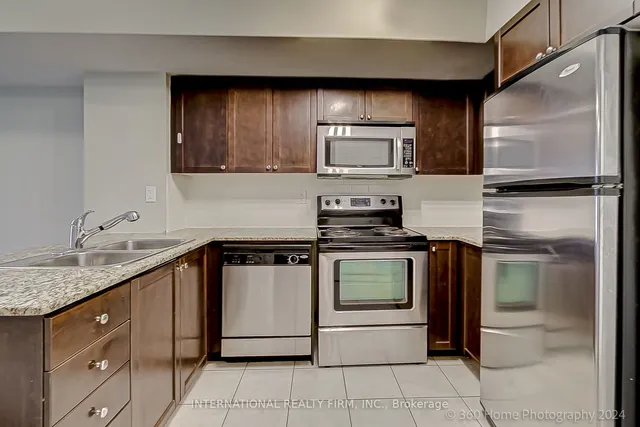 Additional image 10 of 21 Ruttan St Unit TH 141