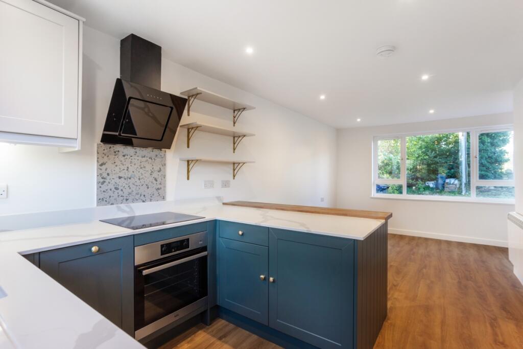 Additional image 8 of Middle Stoke Bath BA2