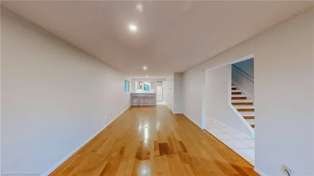 Additional image 8 of 118 Rolling Meadows Dr