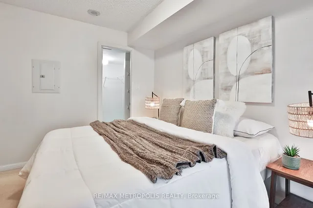 Additional image 18 of 230 Queens Quay Unit 820