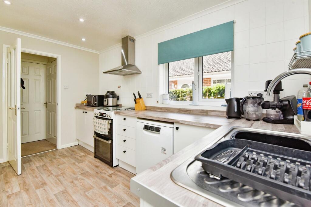 Additional image 17 of Thames Close, Warminster