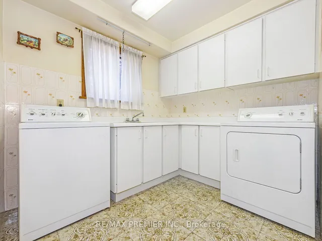 Additional image 20 of 2960 Weston Rd