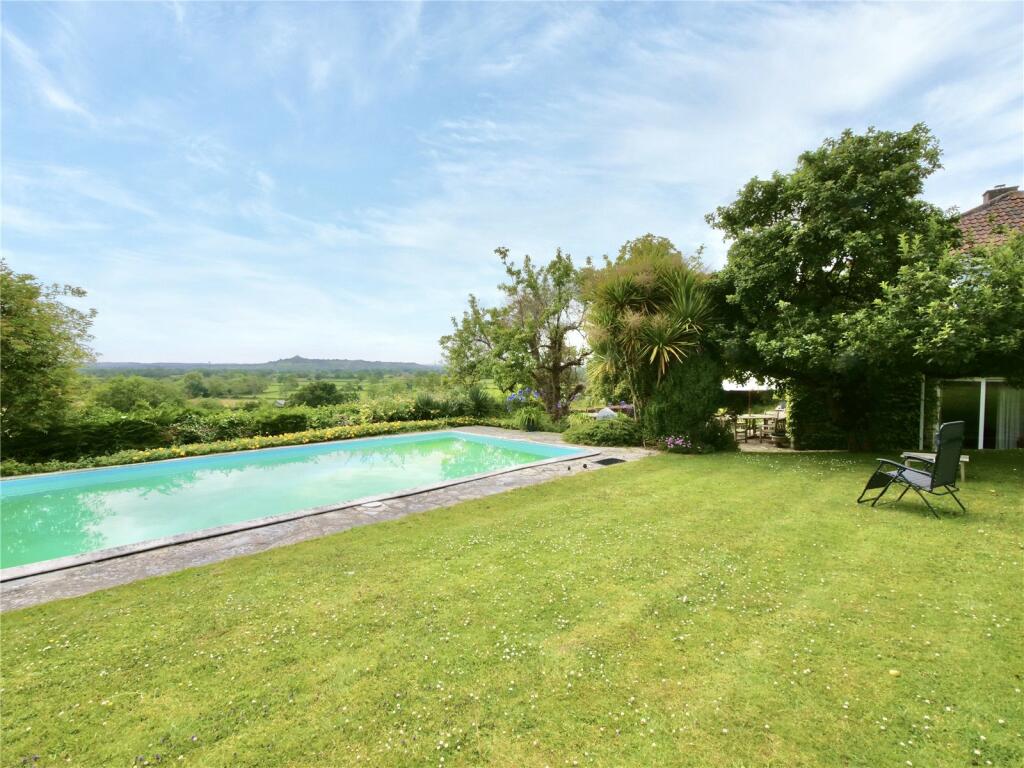 Additional image 8 of Excellent home with land in North Wootton