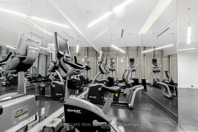 Additional image 21 of 12 york St Unit 3910