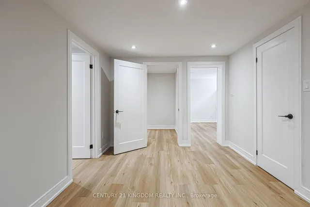 Additional image 28 of 45 Pegasus Tr